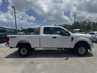 2017 Ford F-250 Super Duty XL