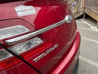 Ford Taurus 2019 SEL 4dr Sedan