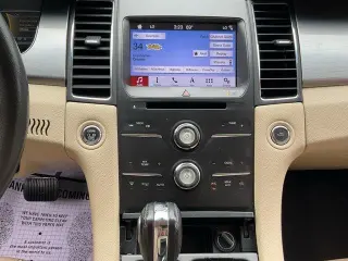 Ford Taurus 2019 SEL 4dr Sedan