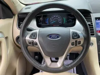 Ford Taurus 2019 SEL 4dr Sedan