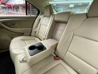 Ford Taurus 2019 SEL 4dr Sedan