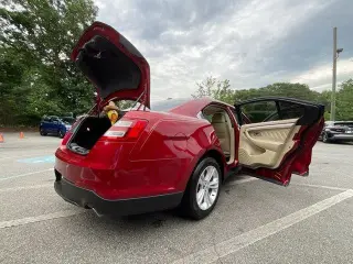 Ford Taurus 2019 SEL 4dr Sedan