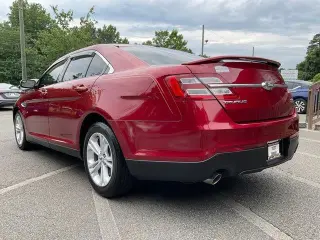 Ford Taurus 2019 SEL 4dr Sedan