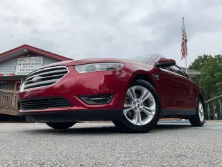 Ford Taurus 2019 SEL 4dr Sedan