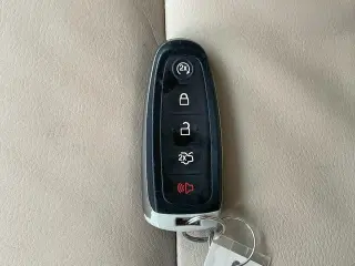 Ford Taurus 2019 SEL 4dr Sedan