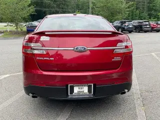 Ford Taurus 2019 SEL 4dr Sedan