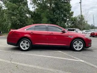 Ford Taurus 2019 SEL 4dr Sedan