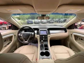 Ford Taurus 2019 SEL 4dr Sedan