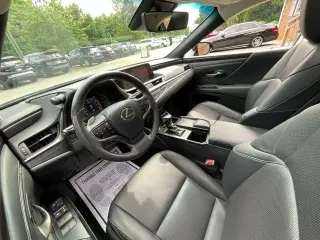 Lexus ES 350 2019 F SPORT 4dr Sedan
