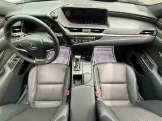 Lexus ES 350 2019 F SPORT 4dr Sedan