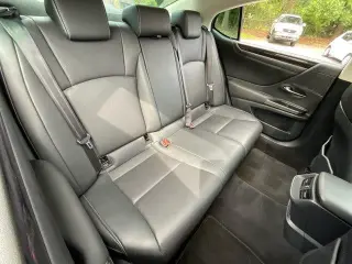 Lexus ES 350 2019 F SPORT 4dr Sedan