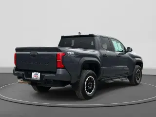 Toyota Tacoma 2024 4x4 Limited 4dr Double Cab 5.0 ft SB