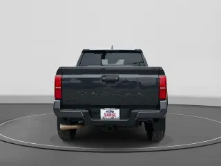 Toyota Tacoma 2024 4x4 Limited 4dr Double Cab 5.0 ft SB
