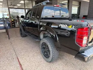 Nissan Frontier 2018 4x4 PRO-4X 4dr Crew Cab 5 ft. SB 6M