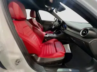 Alfa Romeo Giulia 2023 Veloce 4dr Sedan