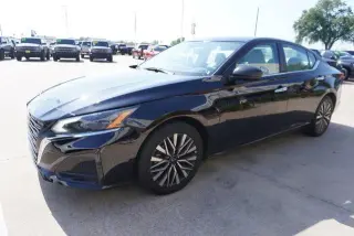 Nissan Altima 2025 2.5 SV 4dr Sedan