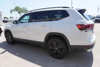 Volkswagen Atlas 2024 SE 4dr SUV w/Technology
