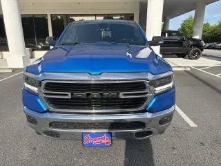Ram 1500 2021 4x4 Big Horn 4dr Crew Cab 5.6 ft. SB Pickup