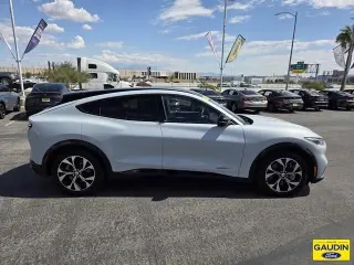 Ford Mustang Mach-E 2022 Premium 4dr SUV