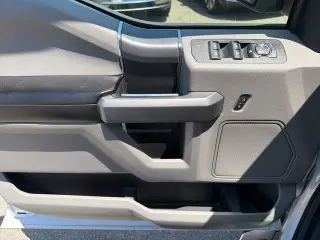 Ford F-150 2018 4x4 XLT 4dr SuperCrew 5.5 ft. SB