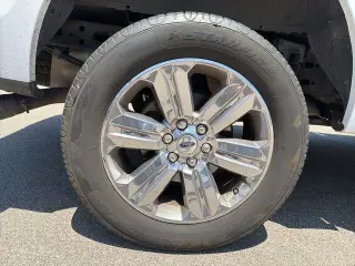 Ford F-150 2018 4x4 XLT 4dr SuperCrew 5.5 ft. SB