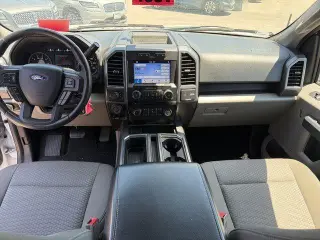 Ford F-150 2018 4x4 XLT 4dr SuperCrew 5.5 ft. SB