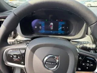 Volvo XC60 2024 AWD B5 Ultimate Dark Theme 4dr SUV