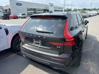 Volvo XC60 2024 AWD B5 Ultimate Dark Theme 4dr SUV
