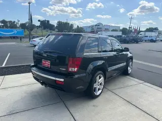 Jeep Grand Cherokee 2006 SRT8 4dr SUV 4WD w/ Front Side Airbags