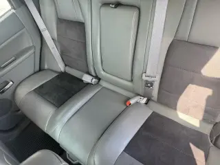 Jeep Grand Cherokee 2006 SRT8 4dr SUV 4WD w/ Front Side Airbags
