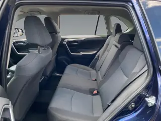Toyota RAV4 2025 XLE 4dr SUV