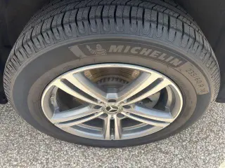 Mercedes-Benz GLC 2022 GLC 300 4dr SUV