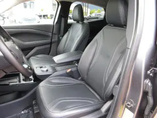 Ford Mustang Mach-E 2023 Premium 4dr SUV