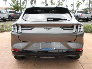 Ford Mustang Mach-E 2023 Premium 4dr SUV