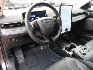 Ford Mustang Mach-E 2023 Premium 4dr SUV