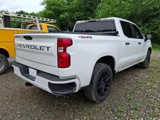 Chevrolet Silverado 1500 2023 4x4 Custom 4dr Crew Cab 5.8 ft. SB