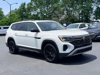 Volkswagen Atlas 2024 AWD Peak Edition SEL 4Motion 4dr SUV