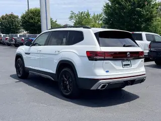 Volkswagen Atlas 2024 AWD Peak Edition SEL 4Motion 4dr SUV