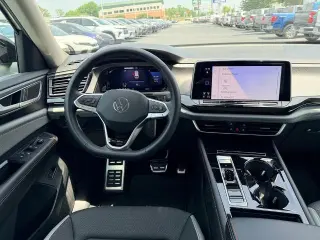 Volkswagen Atlas 2024 AWD Peak Edition SEL 4Motion 4dr SUV