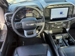 Ford F-150 2023 4x4 XLT 4dr SuperCrew 5.5 ft. SB