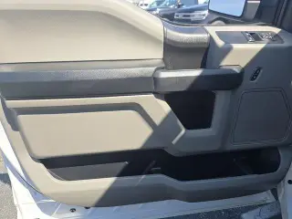 Ford F-150 2018 4x2 XL 2dr Regular Cab 6.5 ft. SB