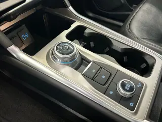 Ford Explorer 2023 AWD XLT 4dr SUV
