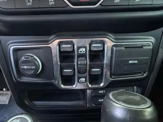 Jeep Wrangler Unlimited 2020 4x4 Sahara 4dr SUV