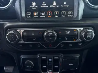 Jeep Wrangler Unlimited 2020 4x4 Sahara 4dr SUV