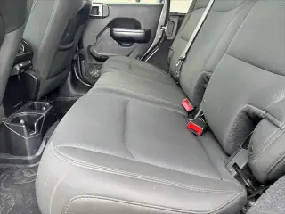 Jeep Wrangler Unlimited 2018 4x4 Sport 4dr SUV (midyear release)
