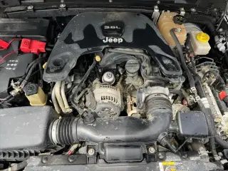 Jeep Wrangler Unlimited 2018 4x4 Sport 4dr SUV (midyear release)