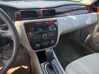 Chevrolet Impala 2009 LS 4dr Sedan