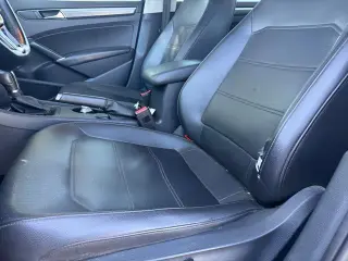 Volkswagen Passat 2017 1.8T R-Line 4dr Sedan