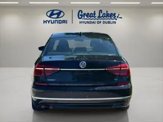 Volkswagen Passat 2017 1.8T R-Line 4dr Sedan