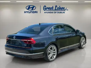 Volkswagen Passat 2017 1.8T R-Line 4dr Sedan